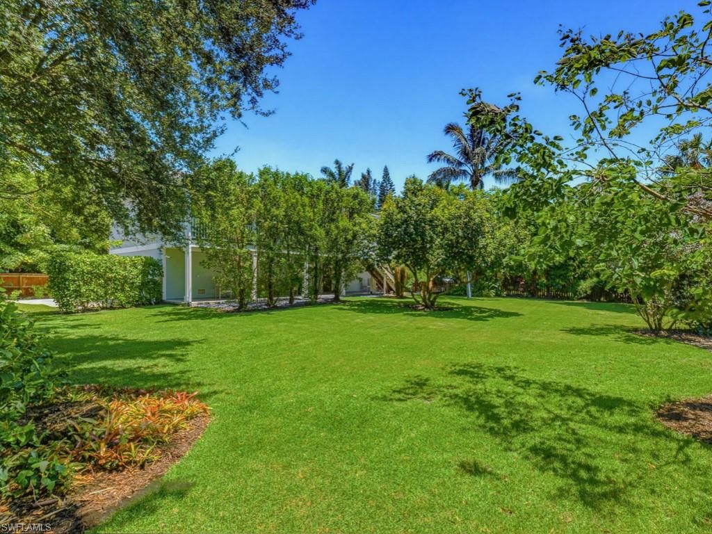 2023 Mills LN, NAPLES, FL 34112 — photo 4