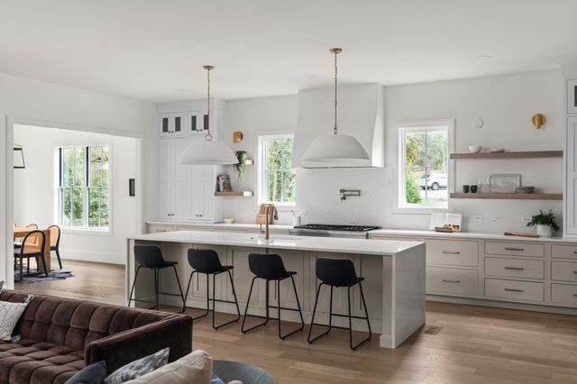 706 Brook Hollow Rd, Nashville, TN 37205