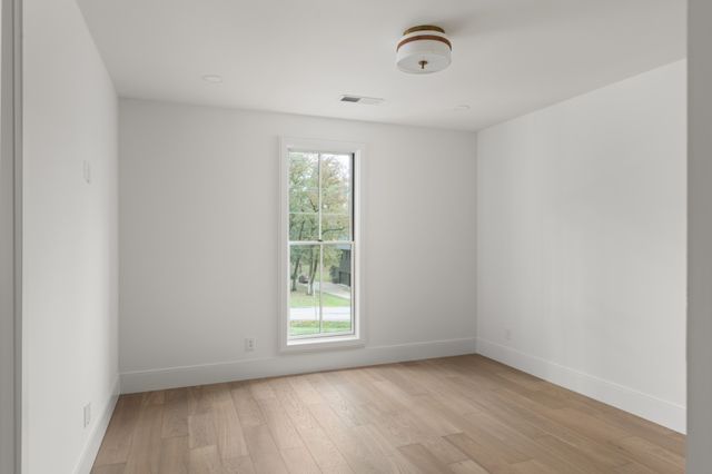 706 Brook Hollow Rd, Nashville, TN 37205