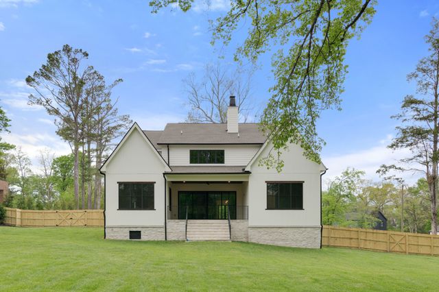 706 Brook Hollow Rd, Nashville, TN 37205