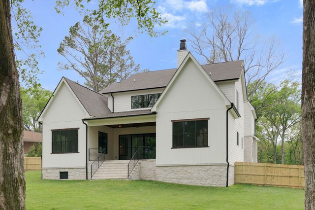 706 Brook Hollow Rd, Nashville, TN 37205