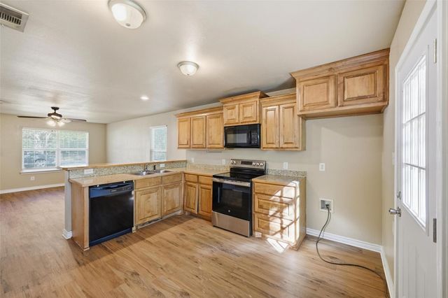 728 W Walker Street, Denison, TX 75020