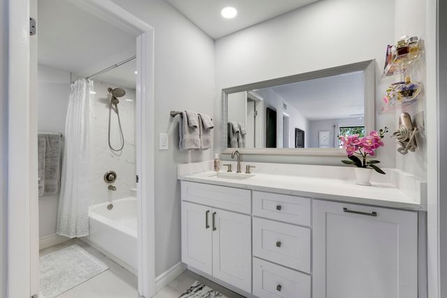 525 Dotterel Road 35d, Delray Beach, FL 33444