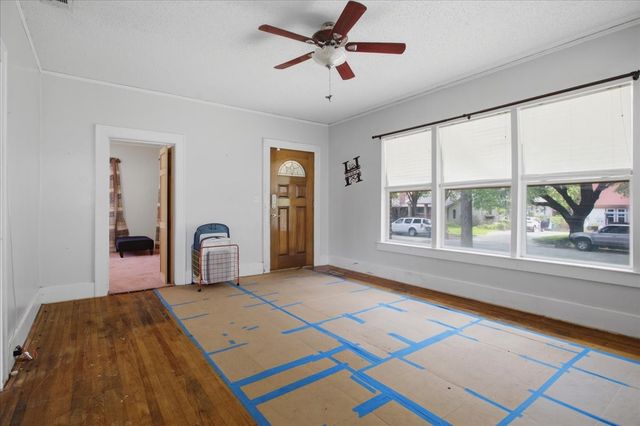2551 Greene Avenue, Fort Worth, TX 76109