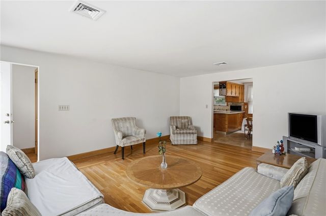 27 Danby Street, Providence, RI 02904