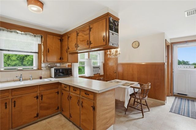27 Danby Street, Providence, RI 02904