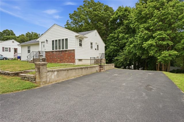 27 Danby Street, Providence, RI 02904