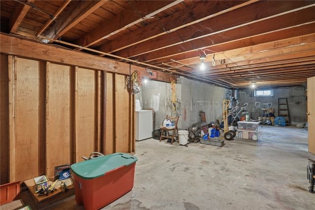 27 Danby Street, Providence, RI 02904