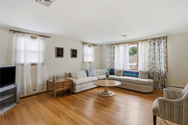 27 Danby Street, Providence, RI 02904
