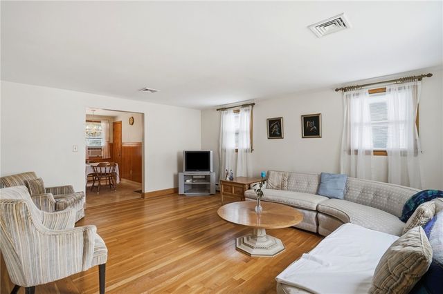 27 Danby Street, Providence, RI 02904