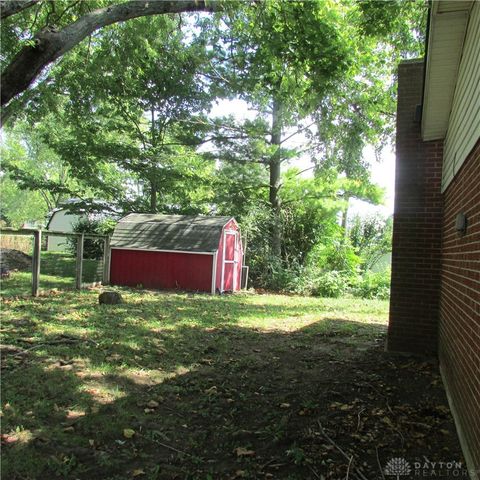 605 Cromer Court, Englewood, OH 45322