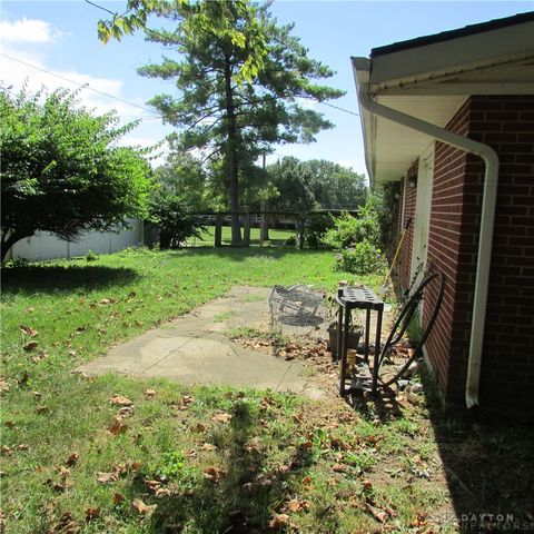 605 Cromer Court, Englewood, OH 45322