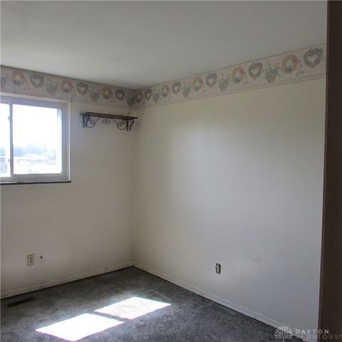 605 Cromer Court, Englewood, OH 45322