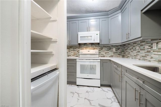 485 Cronin RD, Virginia Beach, VA 23452