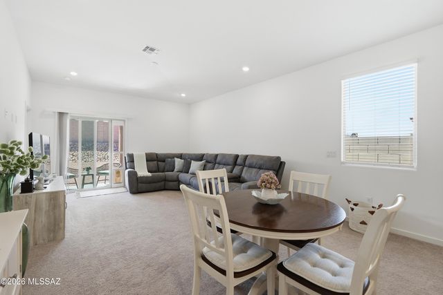 7049 W Star Garden Way, Tucson, AZ 85757