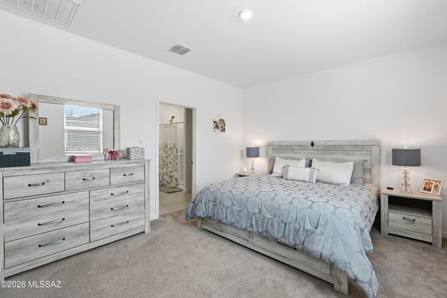 7049 W Star Garden Way, Tucson, AZ 85757