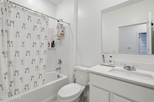 7049 W Star Garden Way, Tucson, AZ 85757