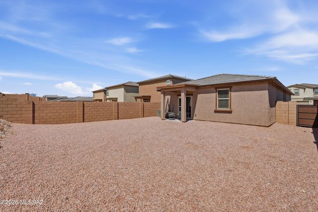 7049 W Star Garden Way, Tucson, AZ 85757