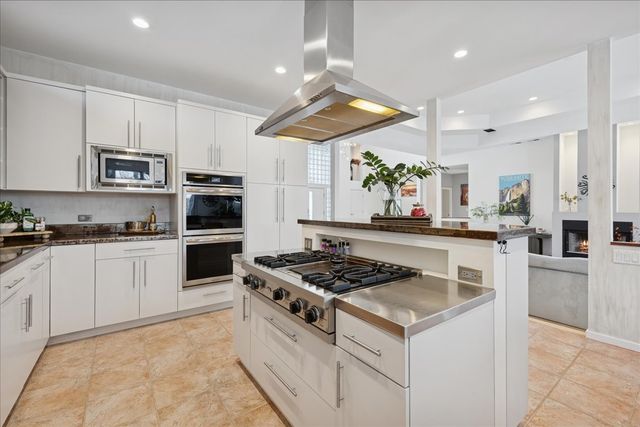 4017 Niblick Court, Crystal Lake, IL 60012