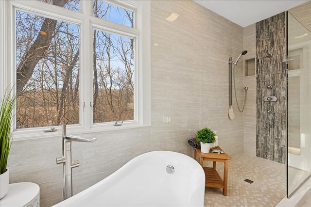 4017 Niblick Court, Crystal Lake, IL 60012