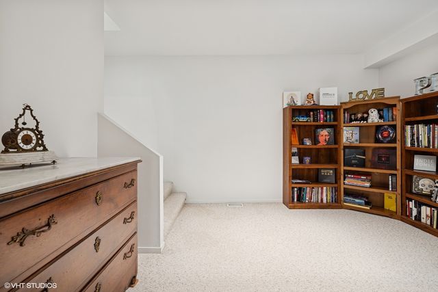 4017 Niblick Court, Crystal Lake, IL 60012