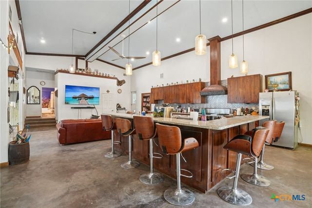 3001 Curry Rd, Seguin, TX 78155