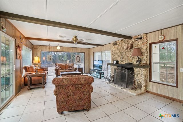 3001 Curry Rd, Seguin, TX 78155