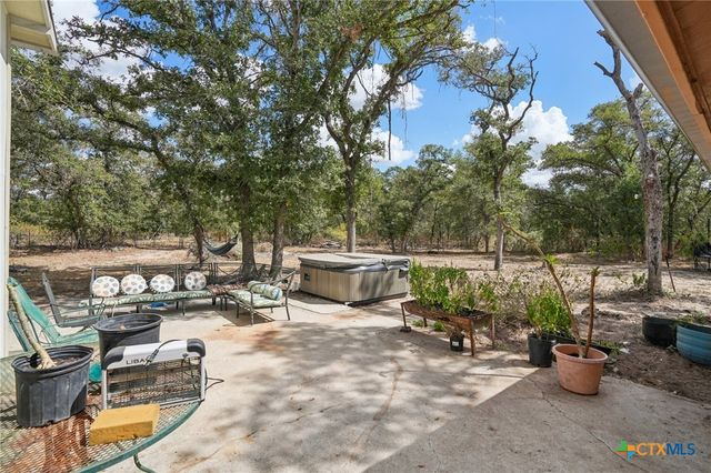 3001 Curry Rd, Seguin, TX 78155