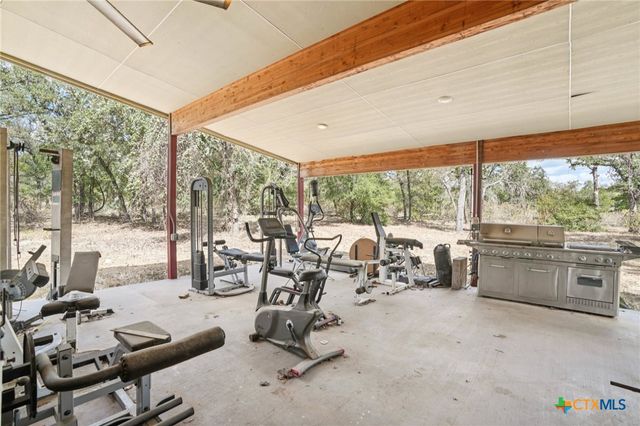 3001 Curry Rd, Seguin, TX 78155