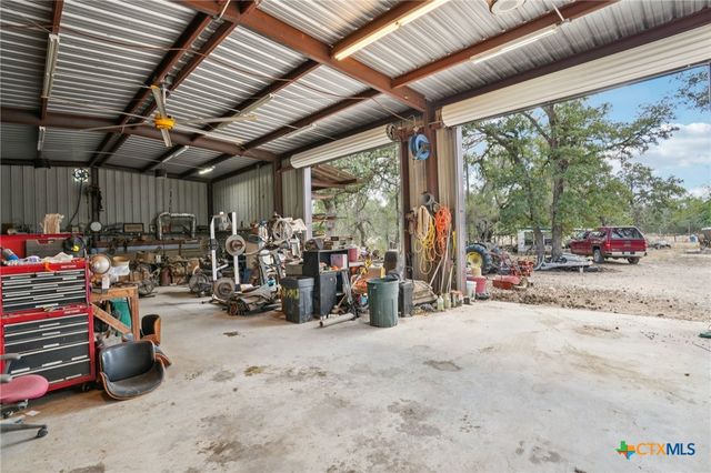 3001 Curry Rd, Seguin, TX 78155