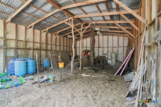 3001 Curry Rd, Seguin, TX 78155