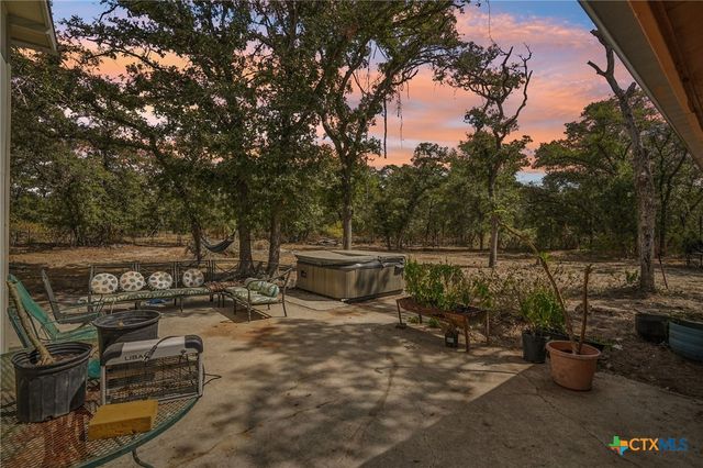 3001 Curry Rd, Seguin, TX 78155