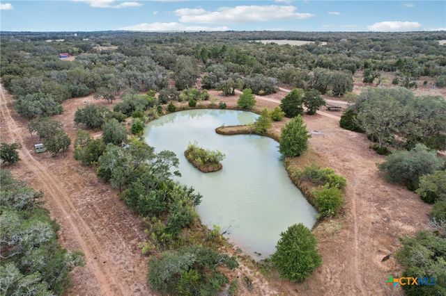 3001 Curry Rd, Seguin, TX 78155