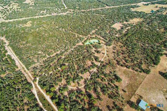 3001 Curry Rd, Seguin, TX 78155