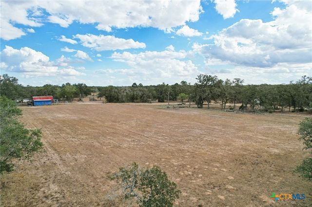 3001 Curry Rd, Seguin, TX 78155