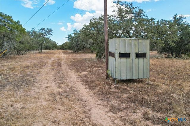 3001 Curry Rd, Seguin, TX 78155