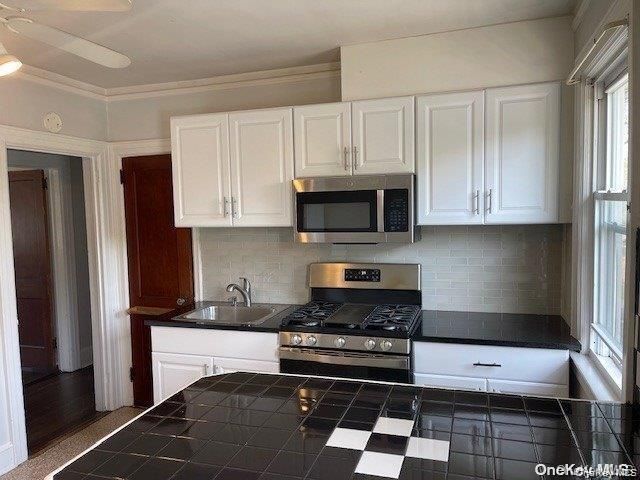 29 Ford Street, Glen Cove, NY 11542
