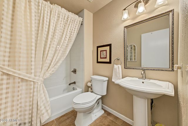 6805 W FIREBIRD Drive, Glendale, AZ 85308