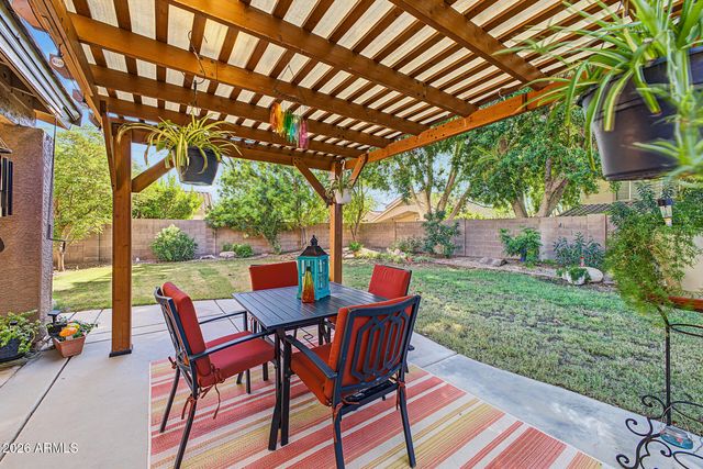 6805 W FIREBIRD Drive, Glendale, AZ 85308