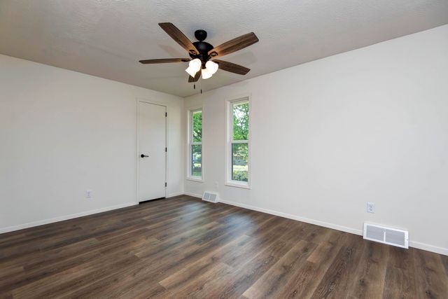 941 W Glenwood Street, Springfield, MO 65807