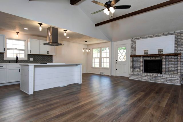 941 W Glenwood Street, Springfield, MO 65807