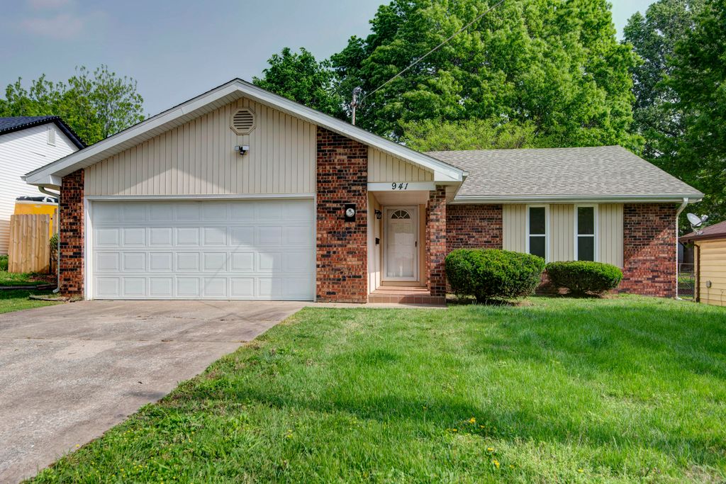 941 W Glenwood Street, Springfield, MO 65807