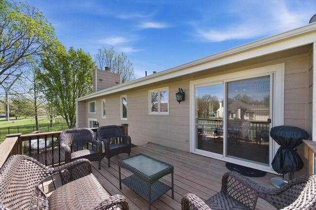 2571 N Greenleaf Ct, Wichita, KS 67226