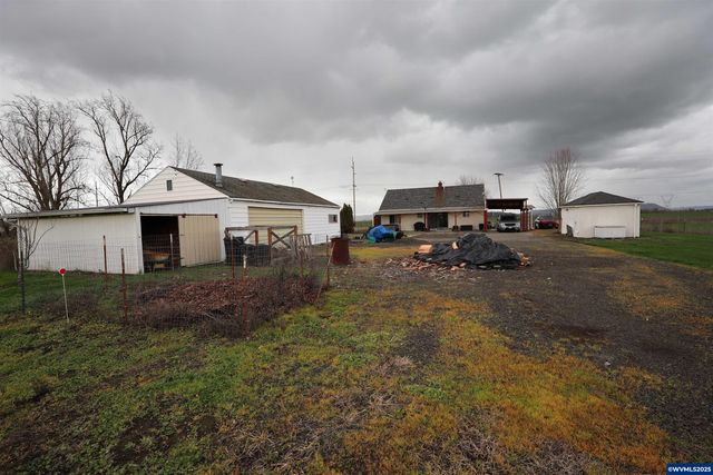 38696 Griggs Dr, Lebanon, OR 97355