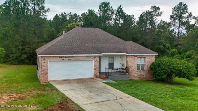 21645 E Ridge Drive, Saucier, MS 39574