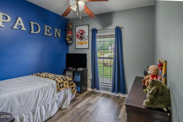 21645 E Ridge Drive, Saucier, MS 39574