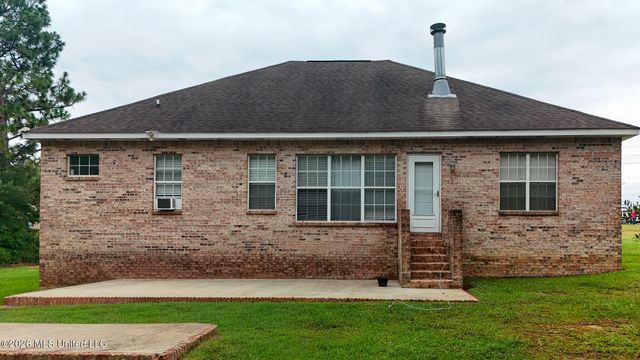21645 E Ridge Drive, Saucier, MS 39574