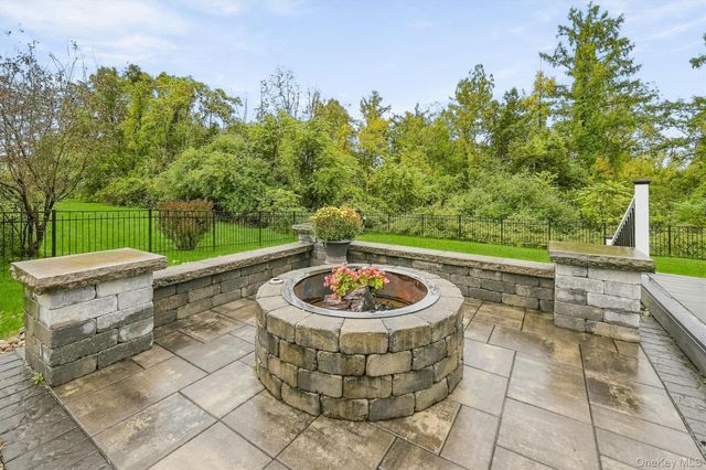 236 Buttonwood Way, Hopewell Junction, NY 12533