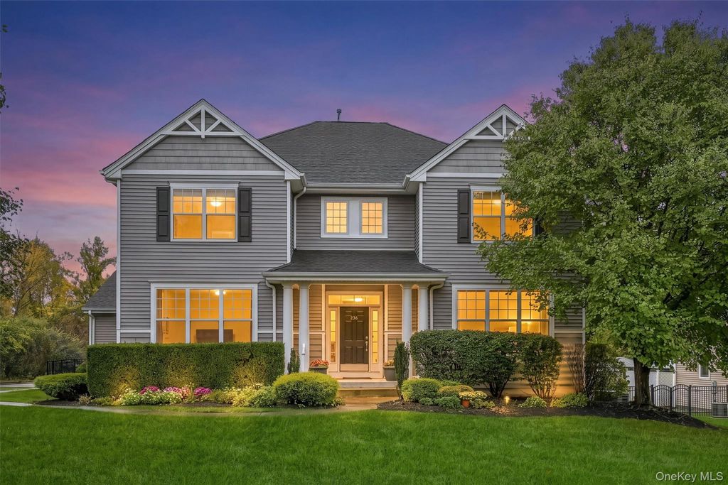 236 Buttonwood Way, Hopewell Junction, NY 12533