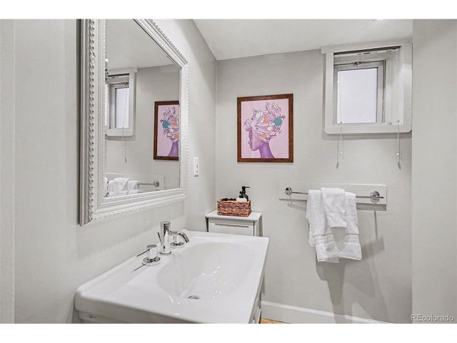 1501 S York St, Denver, CO 80210